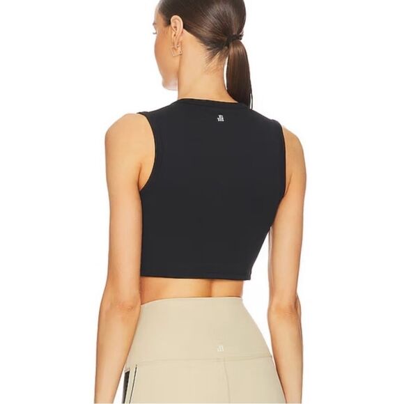 WeWoreWhat Cropped Muscle Tank Solid Black Size Medium NWT - Picture 3 of 7